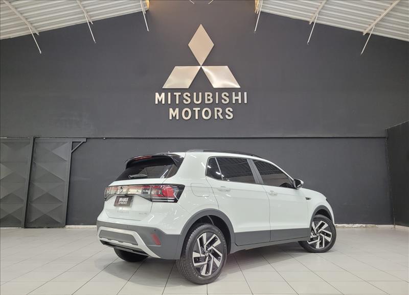 VW - Volkswagen-T-CROSS-1.0 200 TSI Comfortline