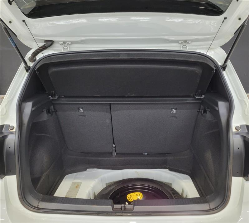 VW - Volkswagen-T-CROSS-1.0 200 TSI Comfortline