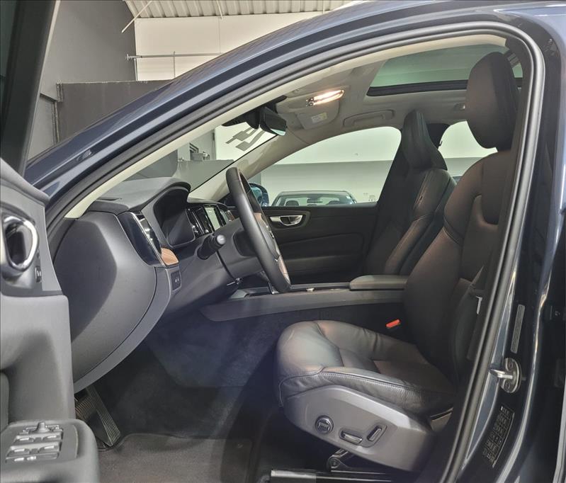 Volvo-XC60-2.0 T8 Recharge Plus AWD Geartronic