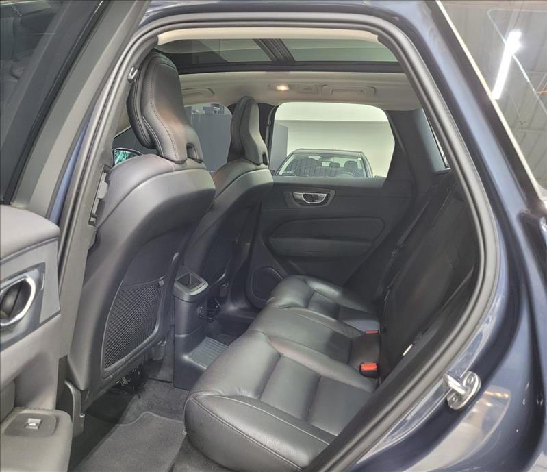 Volvo-XC60-2.0 T8 Recharge Plus AWD Geartronic