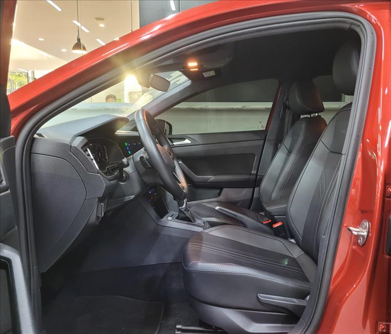 Volkswagen-NIVUS-1.0 200 TSI Highline