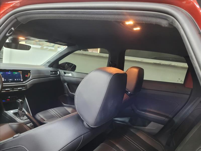 Volkswagen-NIVUS-1.0 200 TSI Highline