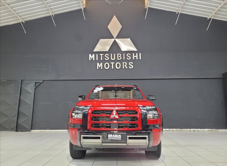 Mitsubishi-TRITON-2.4 Biturbo CD Katana 4X4