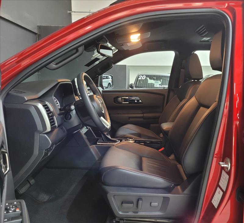 Mitsubishi-TRITON-2.4 Biturbo CD Katana 4X4