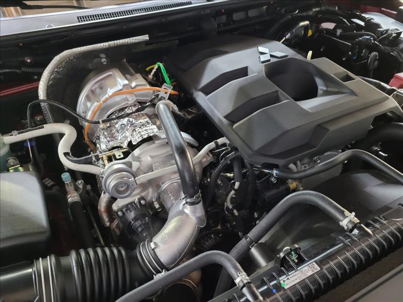 Mitsubishi-TRITON-2.4 Biturbo CD Katana 4X4