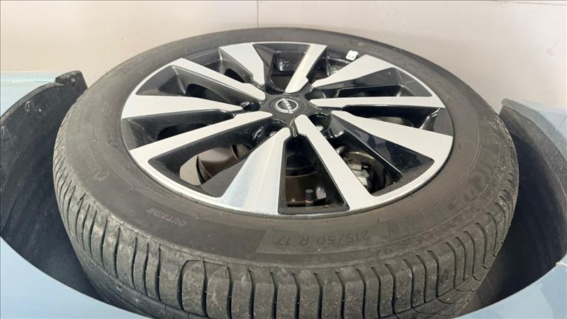 Nissan-SENTRA-2.0 16V Advance