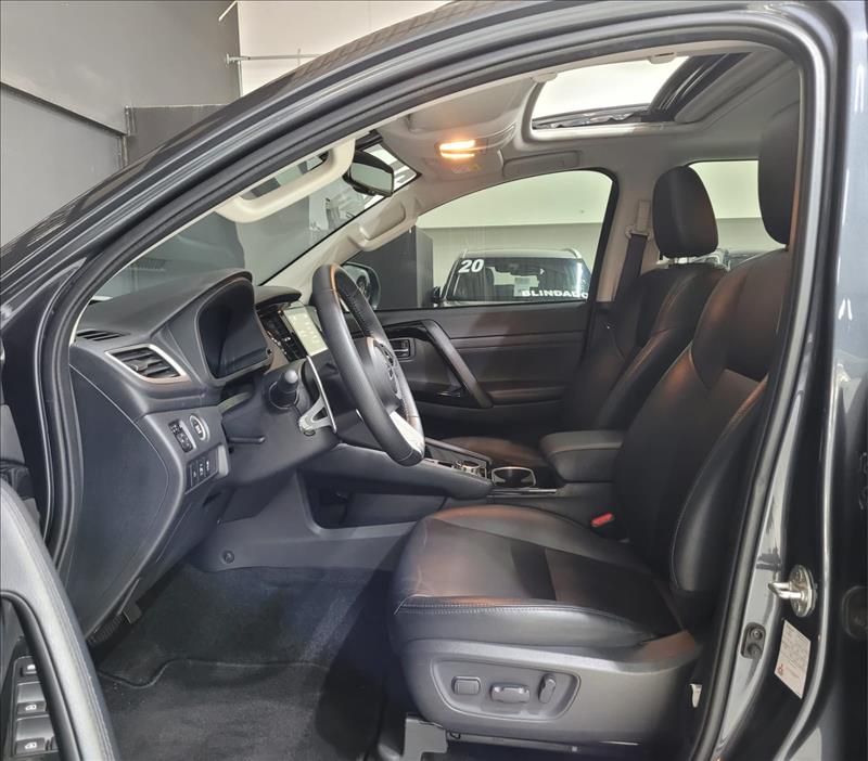 Mitsubishi-PAJERO SPORT-2.4 16V Mivec Turbo Legend AWD