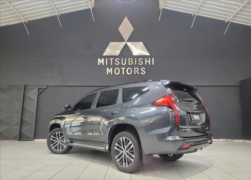 Mitsubishi-PAJERO SPORT-2.4 16V Mivec Turbo Legend AWD
