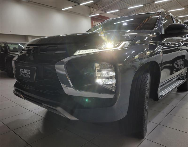 Mitsubishi-PAJERO SPORT-2.4 16V Mivec Turbo Legend AWD