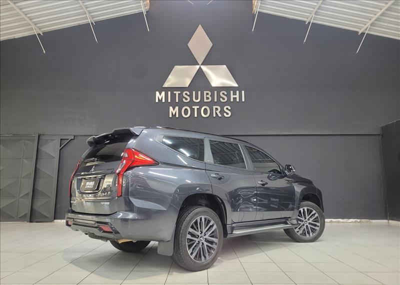 Mitsubishi-PAJERO SPORT-2.4 16V Mivec Turbo Legend AWD