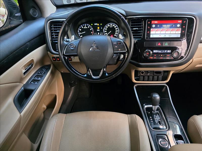 Mitsubishi-OUTLANDER-3.0 GT 4X4 V6 24V