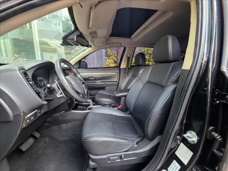 Mitsubishi-OUTLANDER-3.0 Mivec V6 Hpe-s AWD