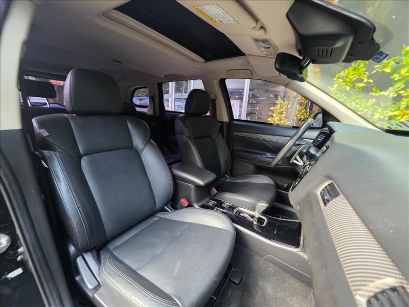 Mitsubishi-OUTLANDER-3.0 Mivec V6 Hpe-s AWD