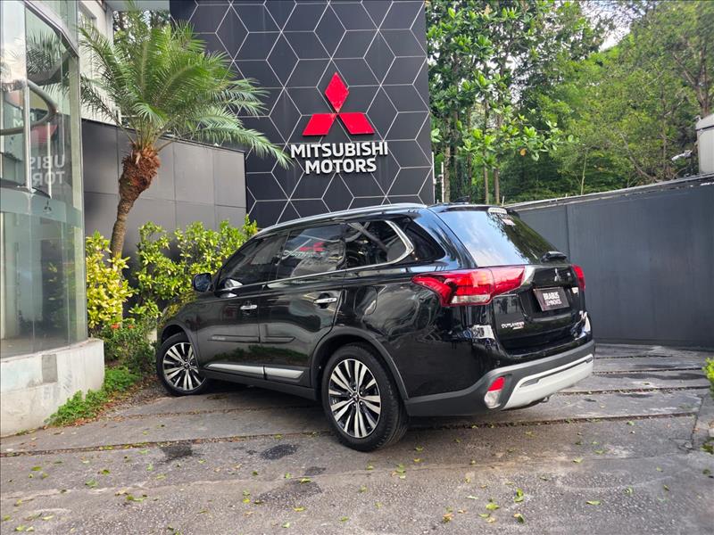 Mitsubishi-OUTLANDER-3.0 Mivec V6 Hpe-s AWD