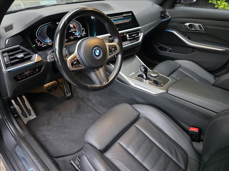 BMW-330E-2.0 16V Turbo M Sport