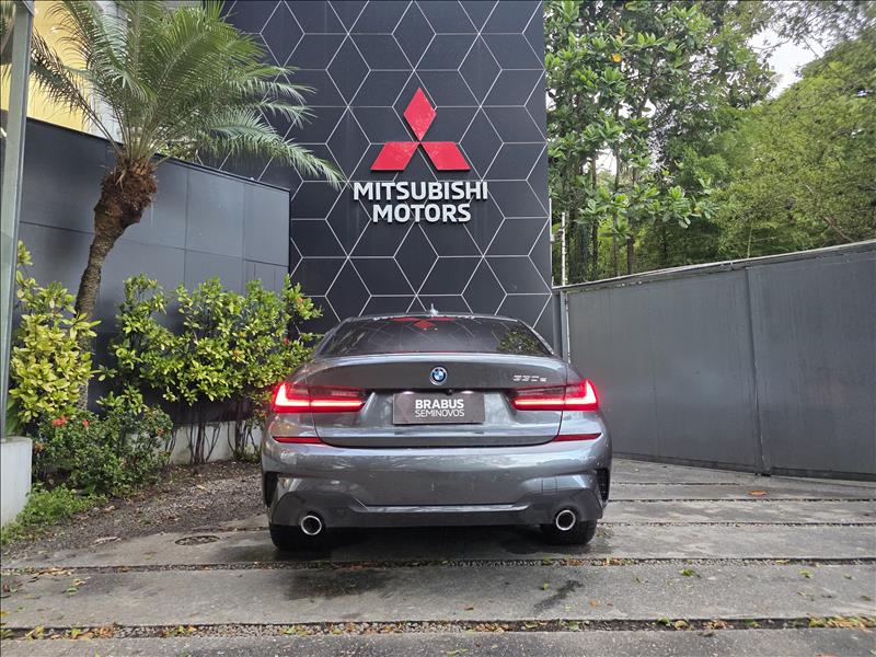 BMW-330E-2.0 16V Turbo M Sport