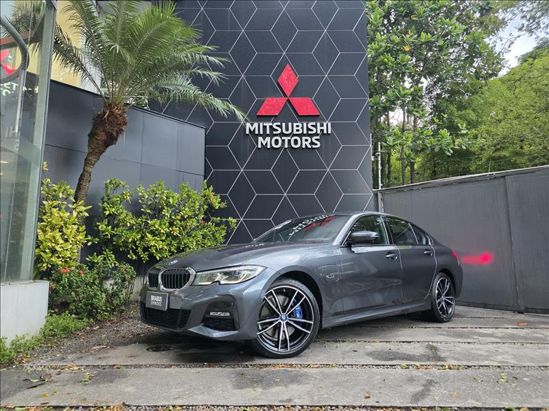 BMW-330E-2.0 16V Turbo M Sport