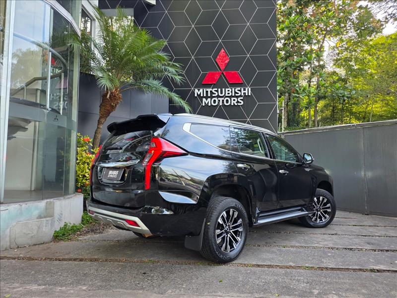 Mitsubishi-PAJERO SPORT-2.4 16V Mivec Turbo Hpe-s AWD