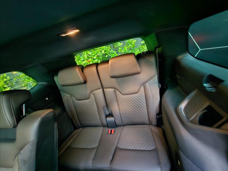 Jeep-COMMANDER-1.3 T270 Turbo Overland