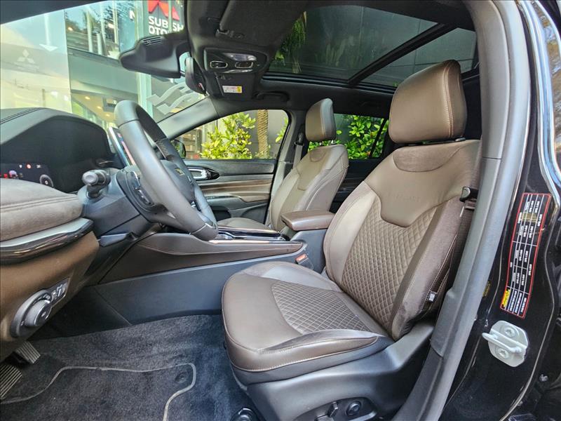 Jeep-COMMANDER-1.3 T270 Turbo Overland