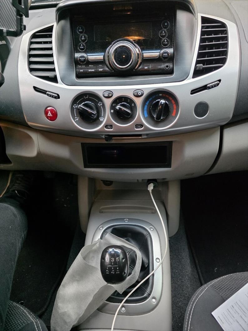 Mitsubishi-L200 TRITON-2.4 HLS 4X2 CD 16V