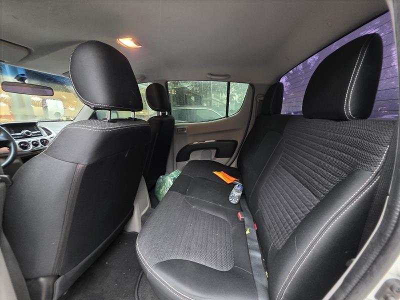 Mitsubishi-L200 TRITON-2.4 HLS 4X2 CD 16V