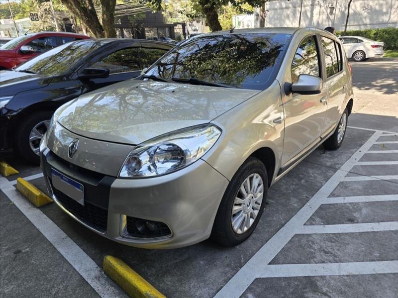 Renault-SANDERO-1.6 Privilége 8V
