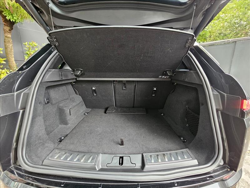 Land Rover-RANGE ROVER EVOQUE-2.0 P250 R-dynamic SE AWD