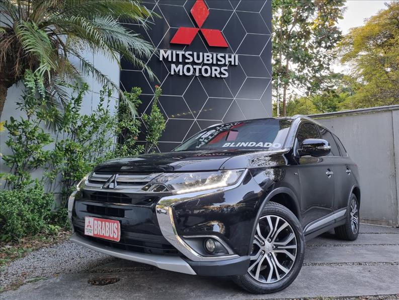 OUTLANDER 3.0 GT 4X4 V6 24V OUTLANDER 3.0 GT 4X4 V6 24V