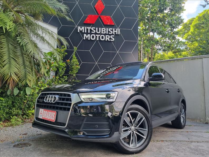 Q3 2.0 TFSI Ambiente Quattro S Tronic Q3 2.0 TFSI Ambiente Quattro S Tronic