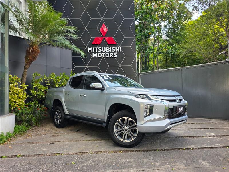Mitsubishi-L200 TRITON-2.4 16V Turbo Sport Hpe-s CD 4X4