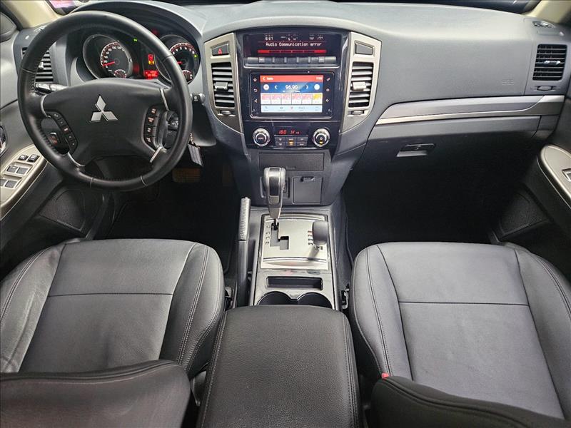 Mitsubishi-PAJERO FULL-3.8 HPE 4X4 V6 24V