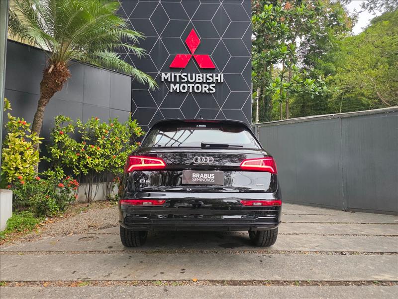 Audi-Q5-2.0 TFSI Black S Tronic