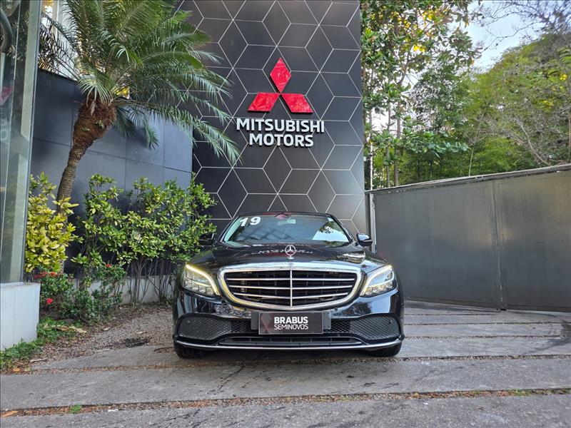 MERCEDES BENZ-C 180-1.6 CGI Avantgarde