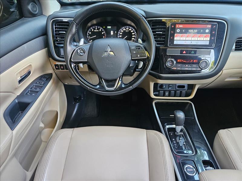 Mitsubishi-OUTLANDER-3.0 Mivec V6 Hpe-s AWD