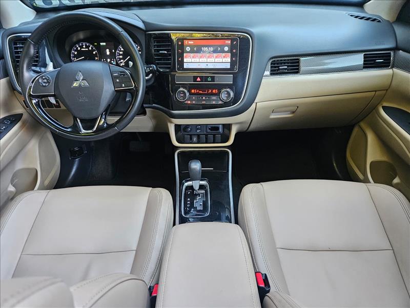 Mitsubishi-OUTLANDER-3.0 Mivec V6 Hpe-s AWD