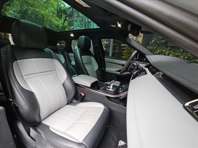 Land Rover-RANGE ROVER EVOQUE-2.0 P250 R-dynamic SE AWD