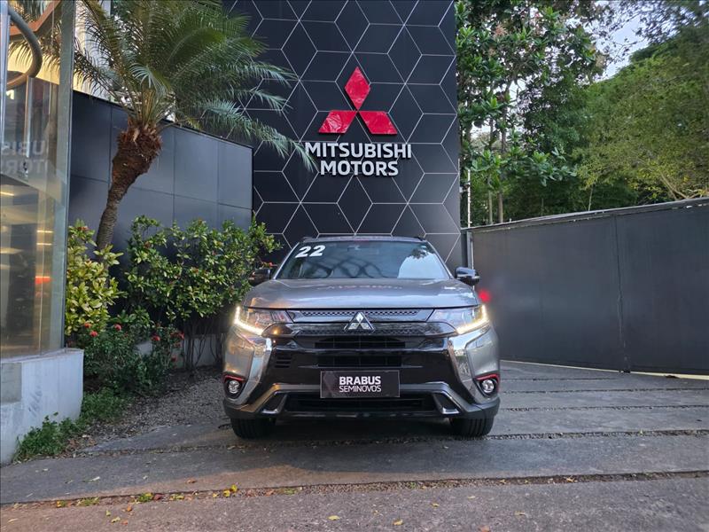 Mitsubishi-OUTLANDER-3.0 Mivec V6 Hpe-s Black Edition AWD