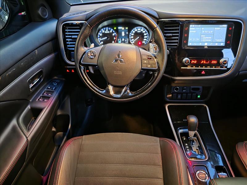 Mitsubishi-OUTLANDER-3.0 Mivec V6 Hpe-s Black Edition AWD