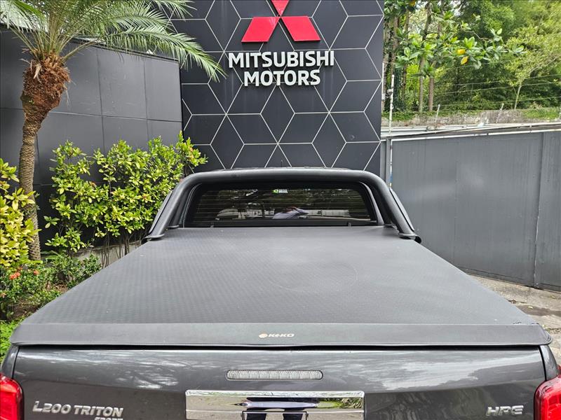 Mitsubishi-L200 TRITON-2.4 16V Turbo Sport HPE CD 4X4