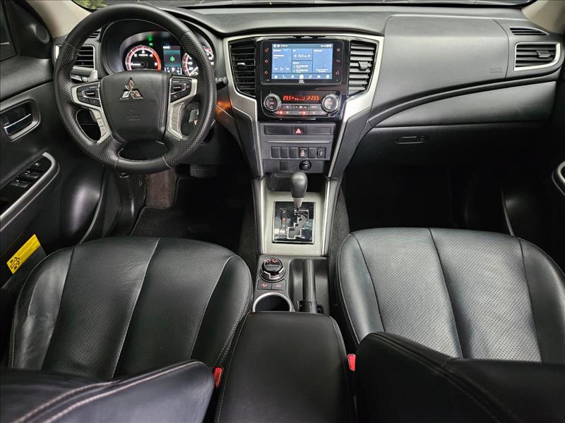 Mitsubishi-L200 TRITON-2.4 16V Turbo Sport HPE CD 4X4