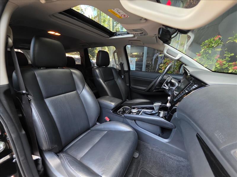 Mitsubishi-PAJERO SPORT-2.4 16V Mivec Turbo Legend AWD