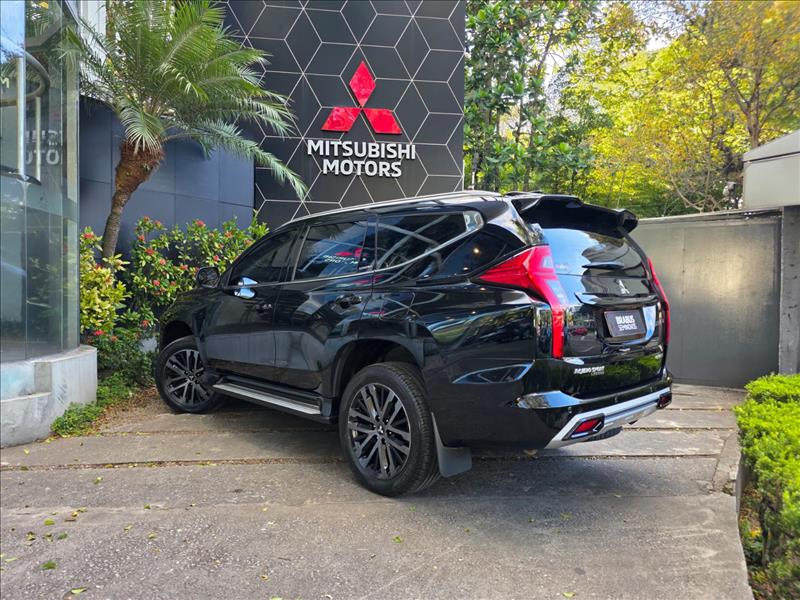 Mitsubishi-PAJERO SPORT-2.4 16V Mivec Turbo Legend AWD