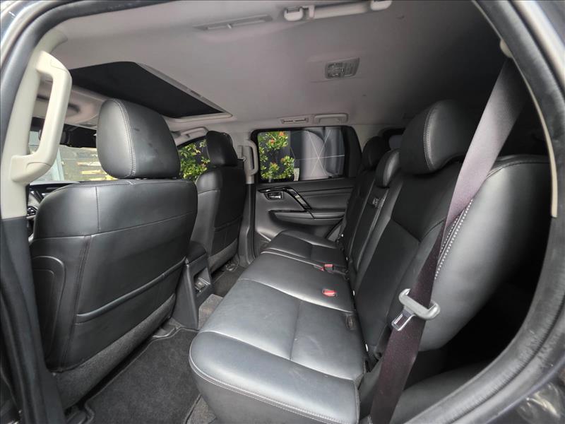 Mitsubishi-PAJERO SPORT-2.4 16V Mivec Turbo Legend AWD