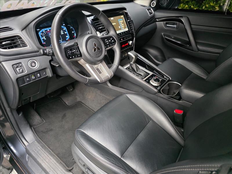 Mitsubishi-PAJERO SPORT-2.4 16V Mivec Turbo Legend AWD