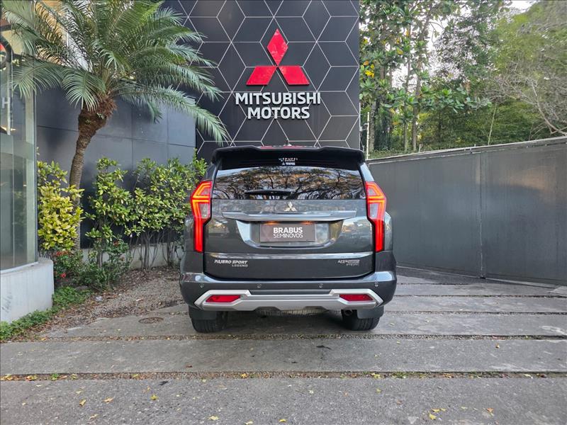 Mitsubishi-PAJERO SPORT-2.4 16V Mivec Turbo Legend AWD