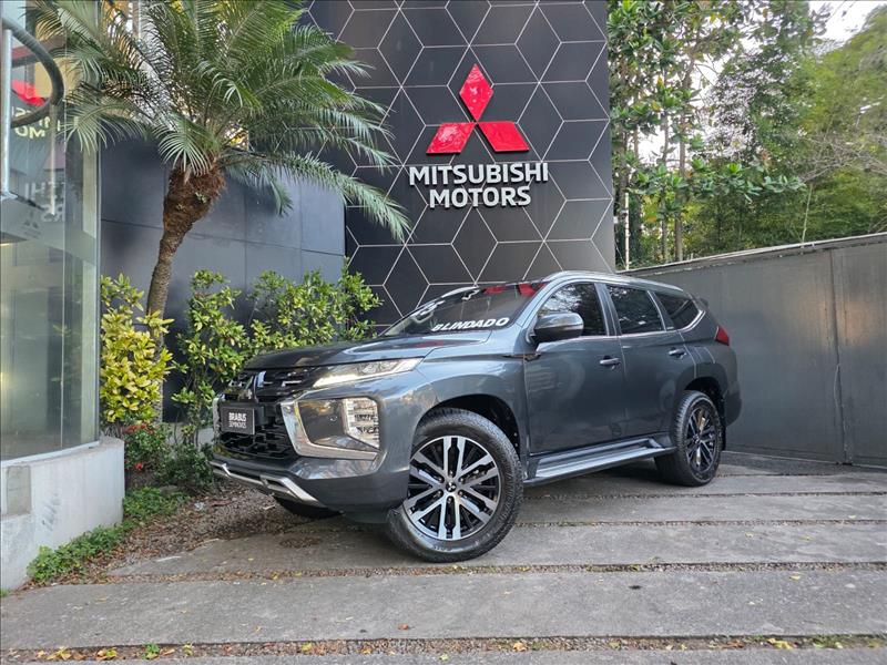 Mitsubishi-PAJERO SPORT-2.4 16V Mivec Turbo Legend AWD