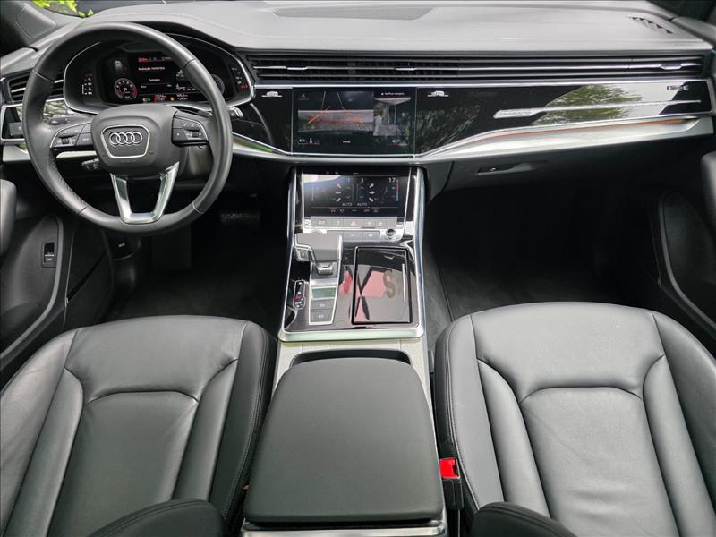 Audi-Q7-3.0 55 TFSI Performance Black Quattro