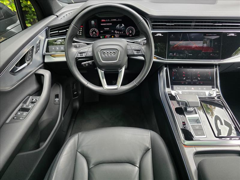 Audi-Q7-3.0 55 TFSI Performance Black Quattro