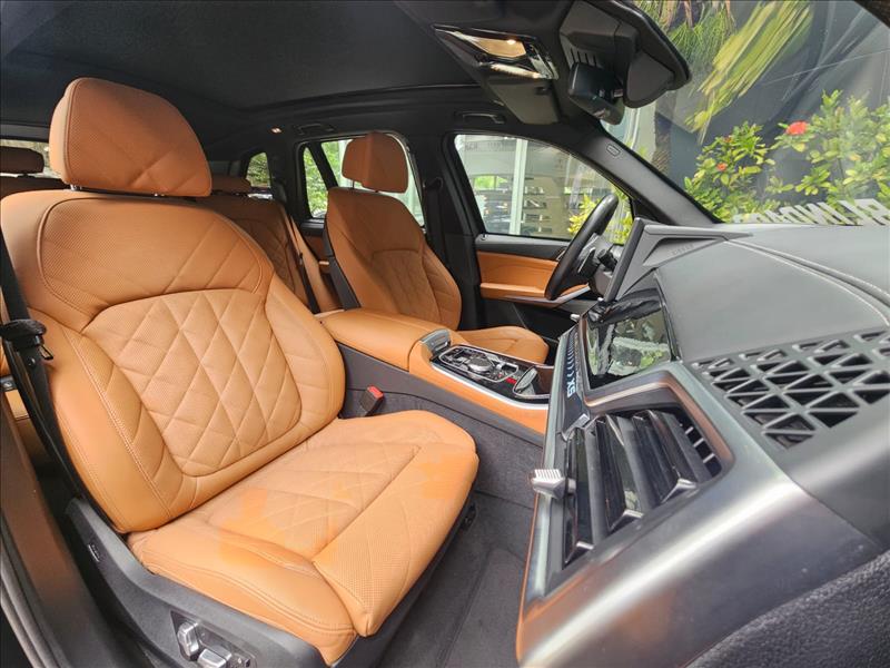 BMW-X5-3.0 I6 Turbo 50E M Sport